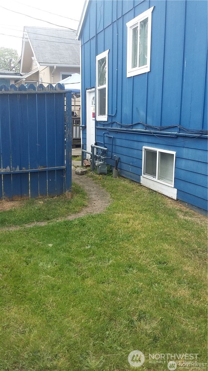 1017 4th Street Bremerton WA 98337