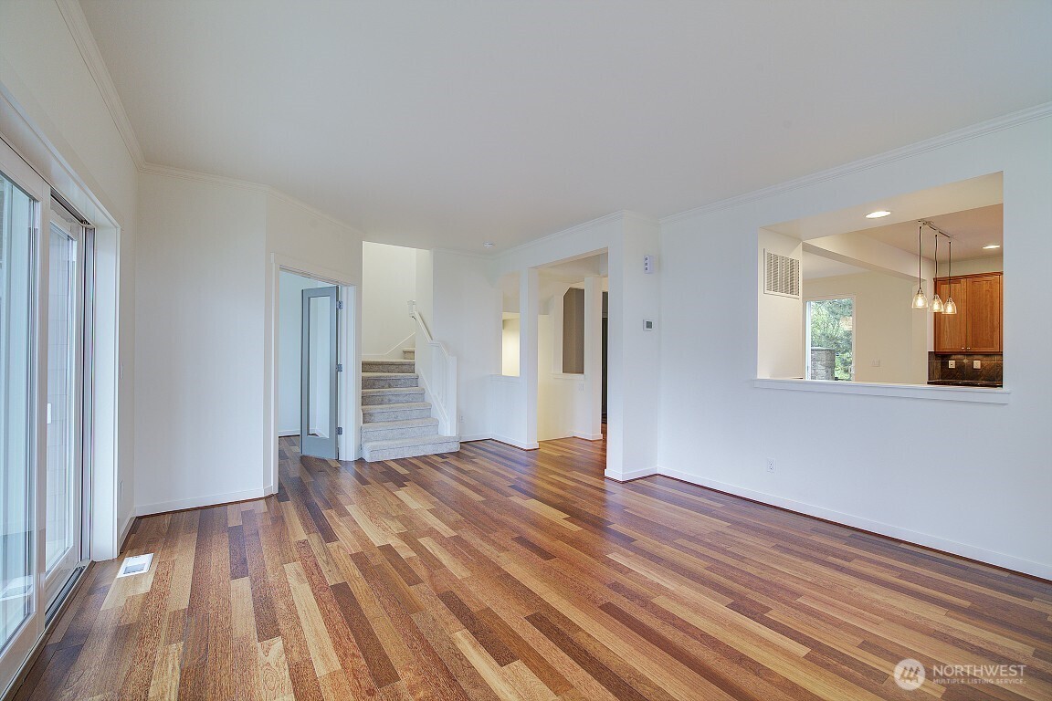 597 Alpine Ridge Place NW Issaquah WA 98027