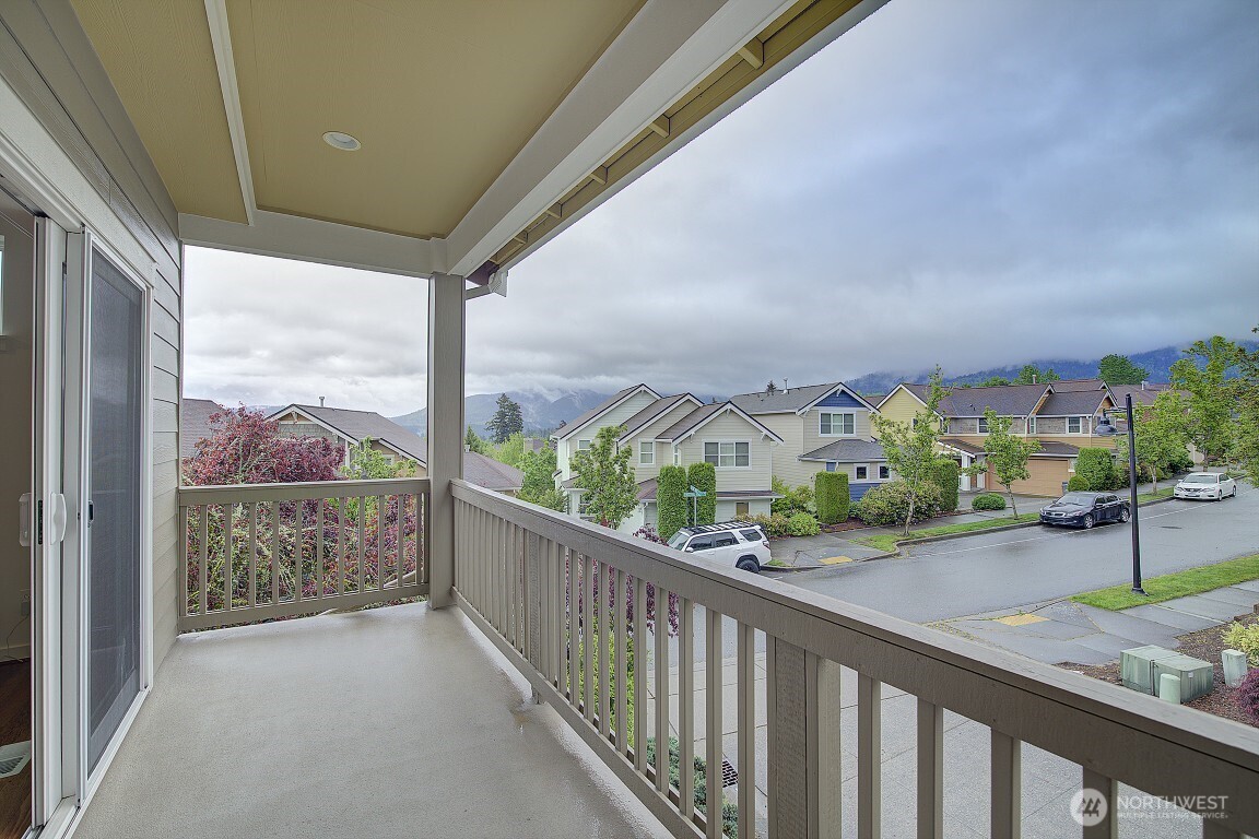 597 Alpine Ridge Place NW Issaquah WA 98027