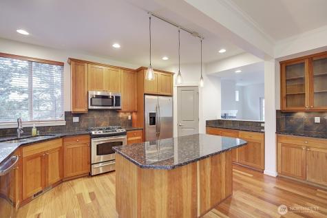 597 Alpine Ridge Place NW Issaquah WA 98027