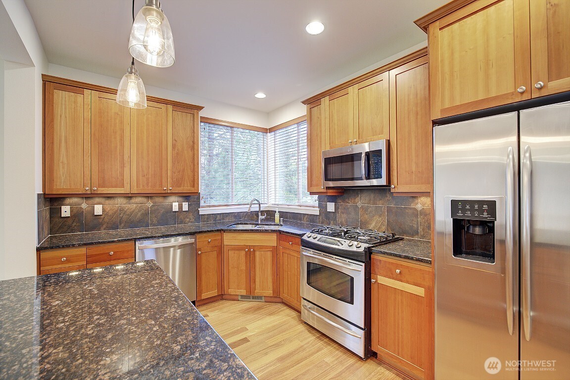 597 Alpine Ridge Place NW Issaquah WA 98027