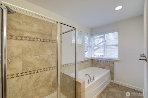 597 Alpine Ridge Place NW Issaquah WA 98027