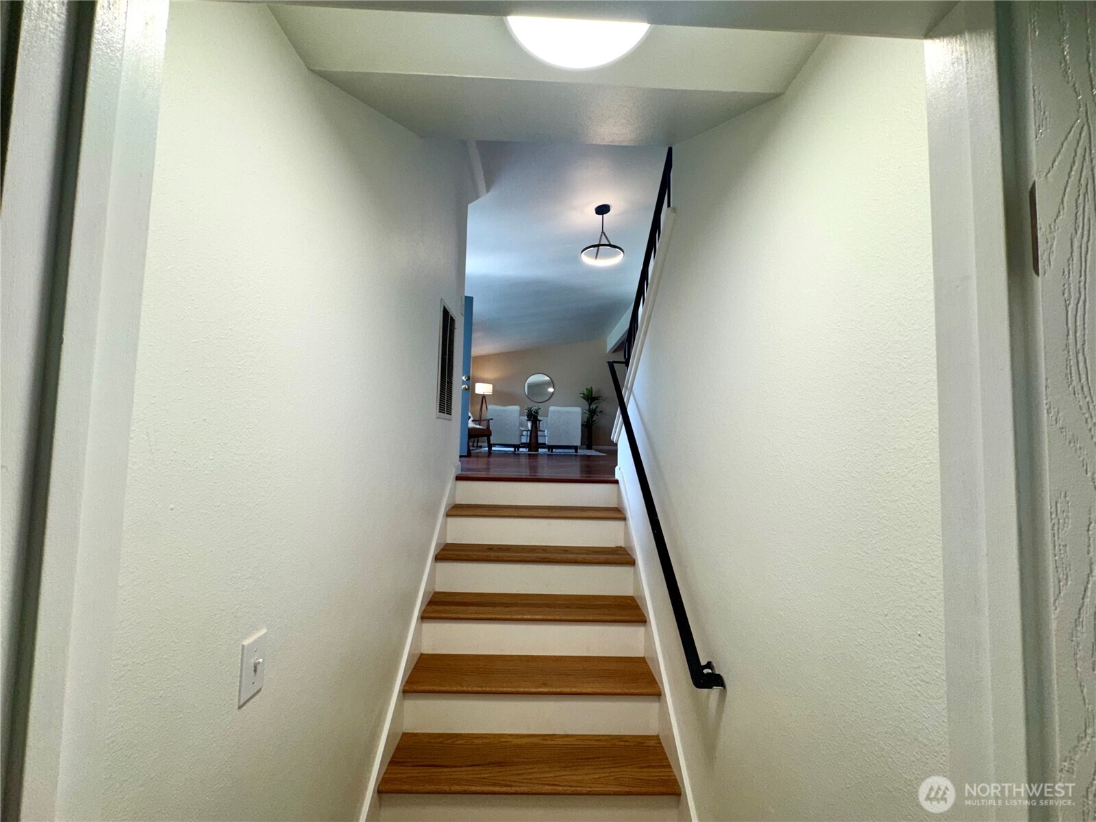 12821 87th Avenue NE Kirkland WA 98034
