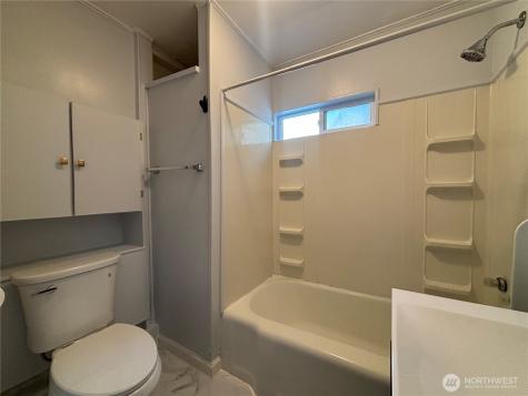 3405 Northlake Way NW Bremerton WA 98312
