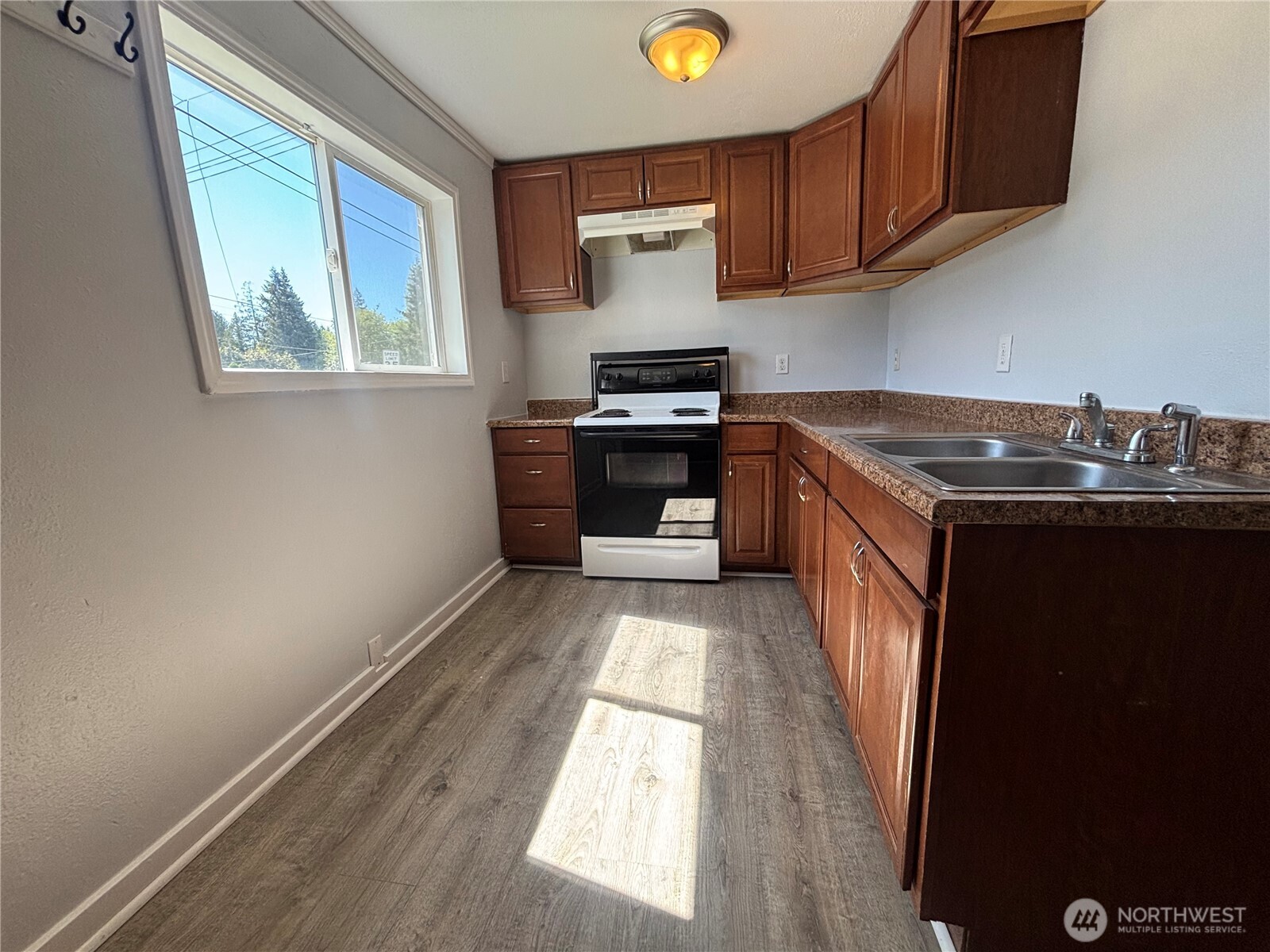 3405 Northlake Way NW Bremerton WA 98312