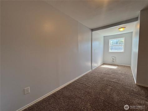 3405 Northlake Way NW Bremerton WA 98312