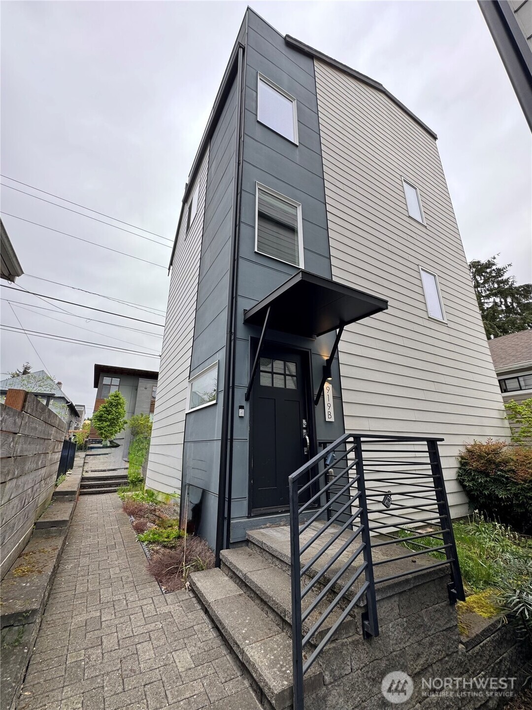919 N 103rd Street Seattle WA 98133