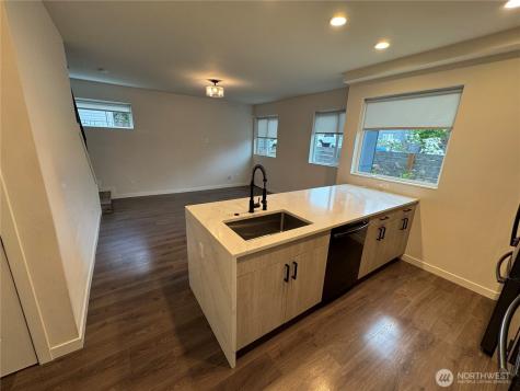 919 N 103rd Street Seattle WA 98133