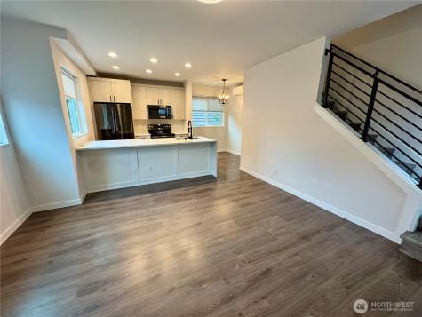 919 N 103rd Street Seattle WA 98133