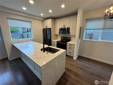 919 N 103rd Street Seattle WA 98133