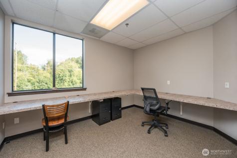 1002 39th Avenue SW Puyallup WA 98373
