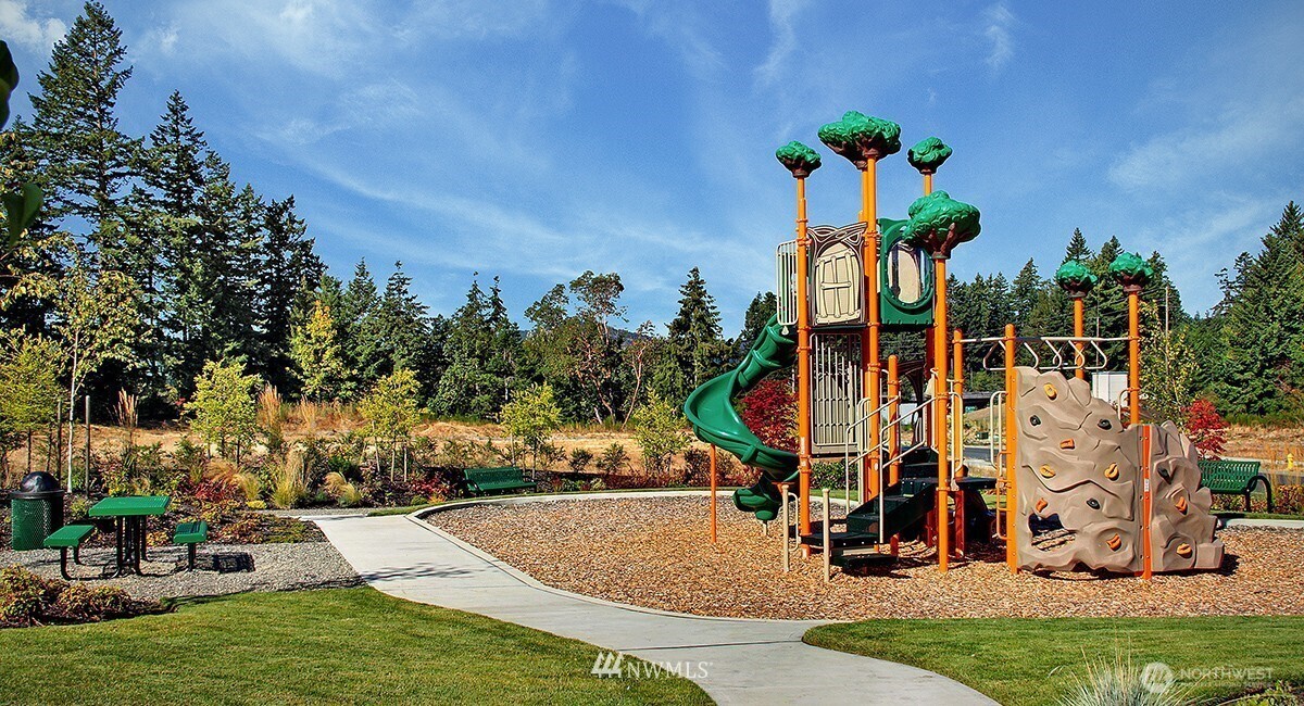 542 Meadowwood Drive SW Olympia WA 98502