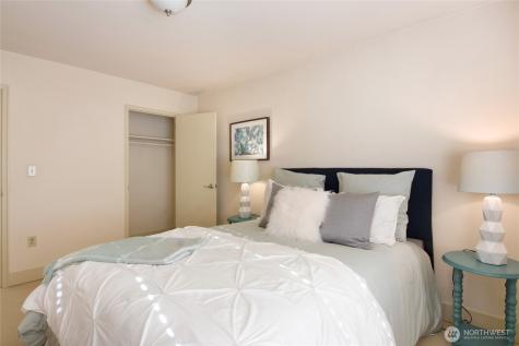 1105 Spring Street Seattle WA 98104