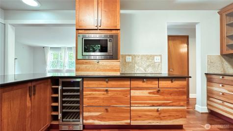 2830 216th Avenue SE Sammamish WA 98075