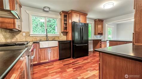 2830 216th Avenue SE Sammamish WA 98075