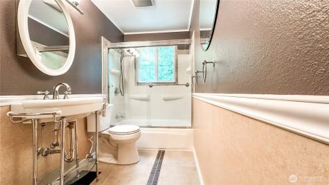 2830 216th Avenue SE Sammamish WA 98075