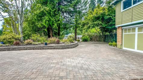 2830 216th Avenue SE Sammamish WA 98075