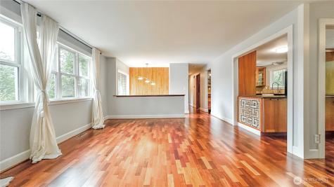 2830 216th Avenue SE Sammamish WA 98075