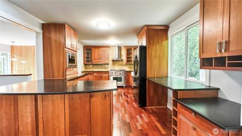 2830 216th Avenue SE Sammamish WA 98075