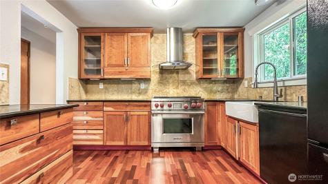 2830 216th Avenue SE Sammamish WA 98075