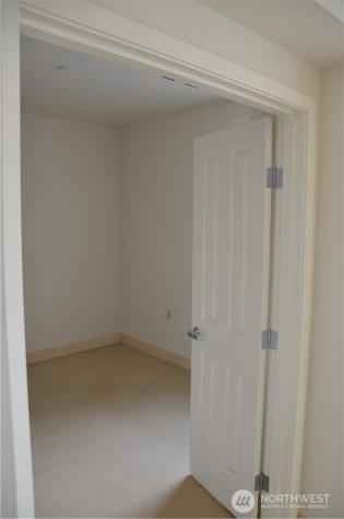 2836 78th Avenue SE Mercer Island WA 98040