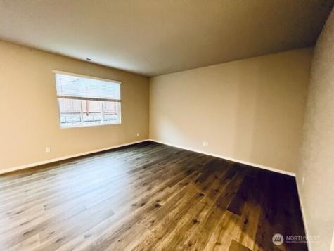 18702 108th Avenue E Puyallup WA 98374