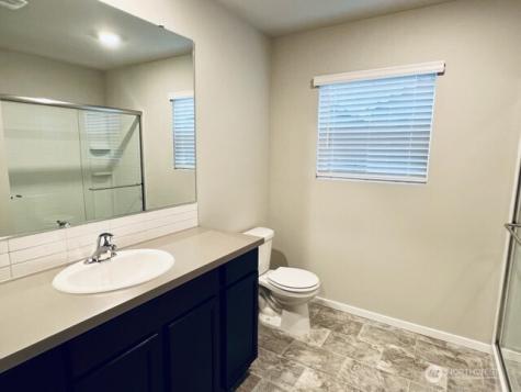 18702 108th Avenue E Puyallup WA 98374