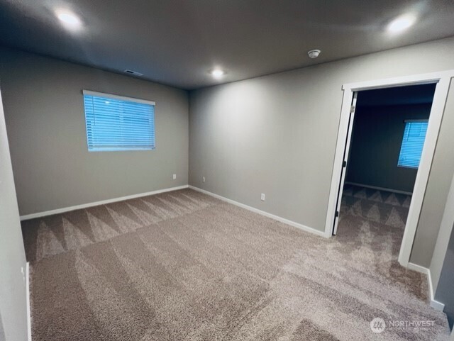 18702 108th Avenue E Puyallup WA 98374