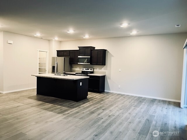 18702 108th Avenue E Puyallup WA 98374