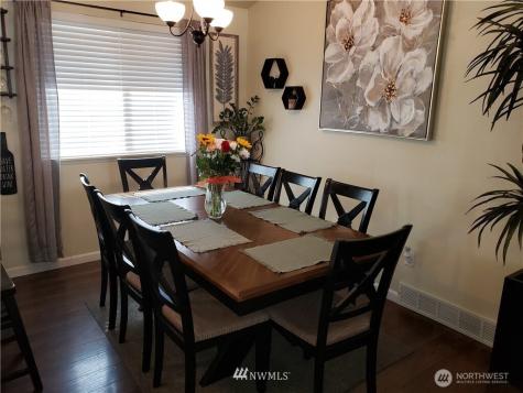 2114 SE 8th Drive Renton WA 98155