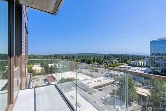 10232 NE 10th Street Bellevue WA 98004