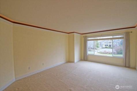 308 239th Way SE Sammamish WA 98074