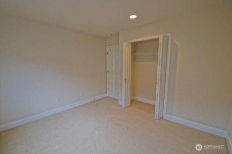 308 239th Way SE Sammamish WA 98074
