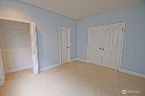 308 239th Way SE Sammamish WA 98074