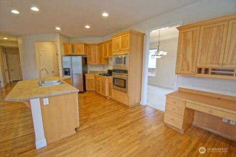 308 239th Way SE Sammamish WA 98074