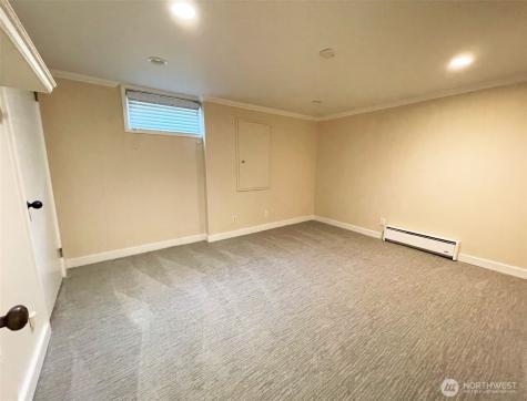 5025 47th Avenue NE Seattle WA 98105