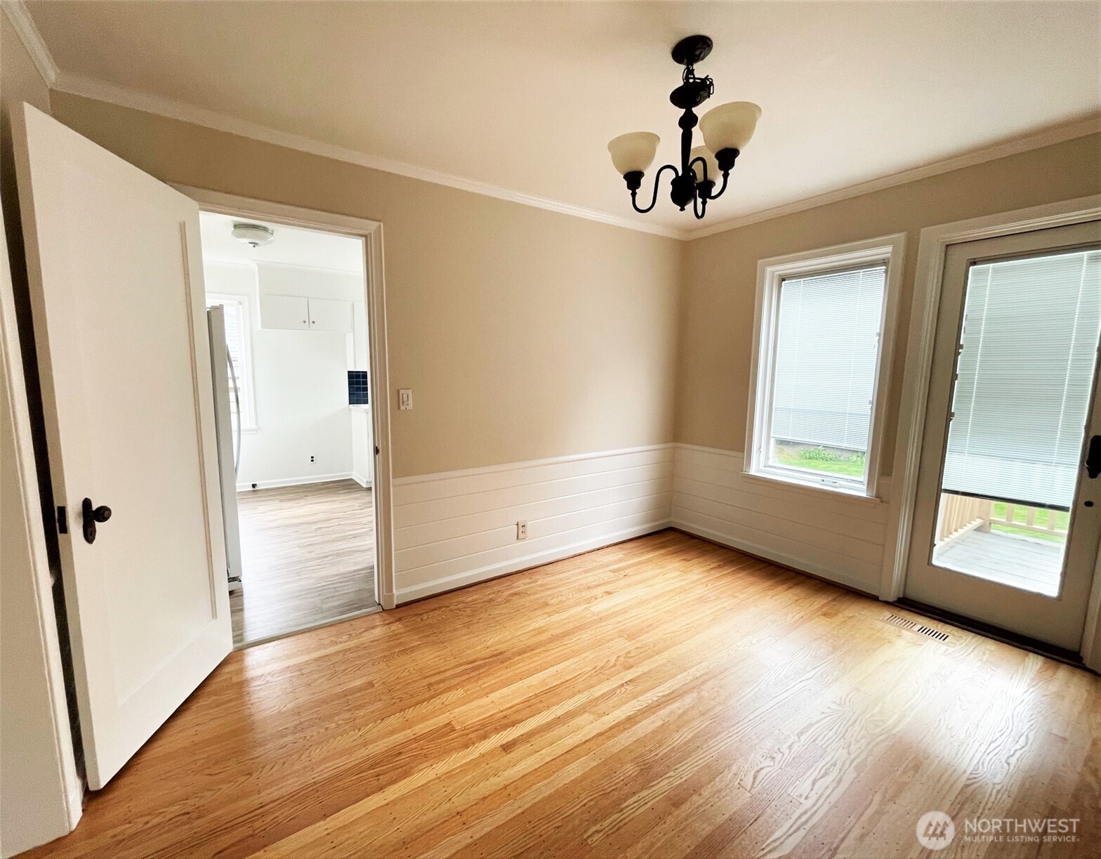 5025 47th Avenue NE Seattle WA 98105