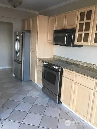 6225 Lake Washington Boulevard NE Kirkland WA 98033