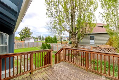 124 Jewell Street Enumclaw WA 98022