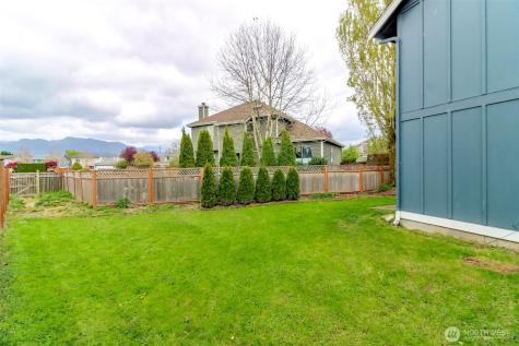 124 Jewell Street Enumclaw WA 98022