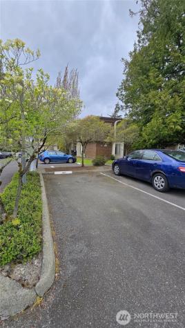 11010 NE 68th Street Kirkland WA 98033