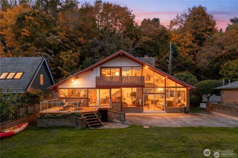 14026 Riviera Place NE Seattle WA 98125
