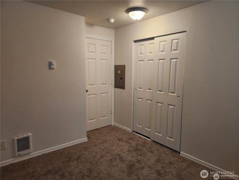 9717 Danwood Lane NW Silverdale WA 98383