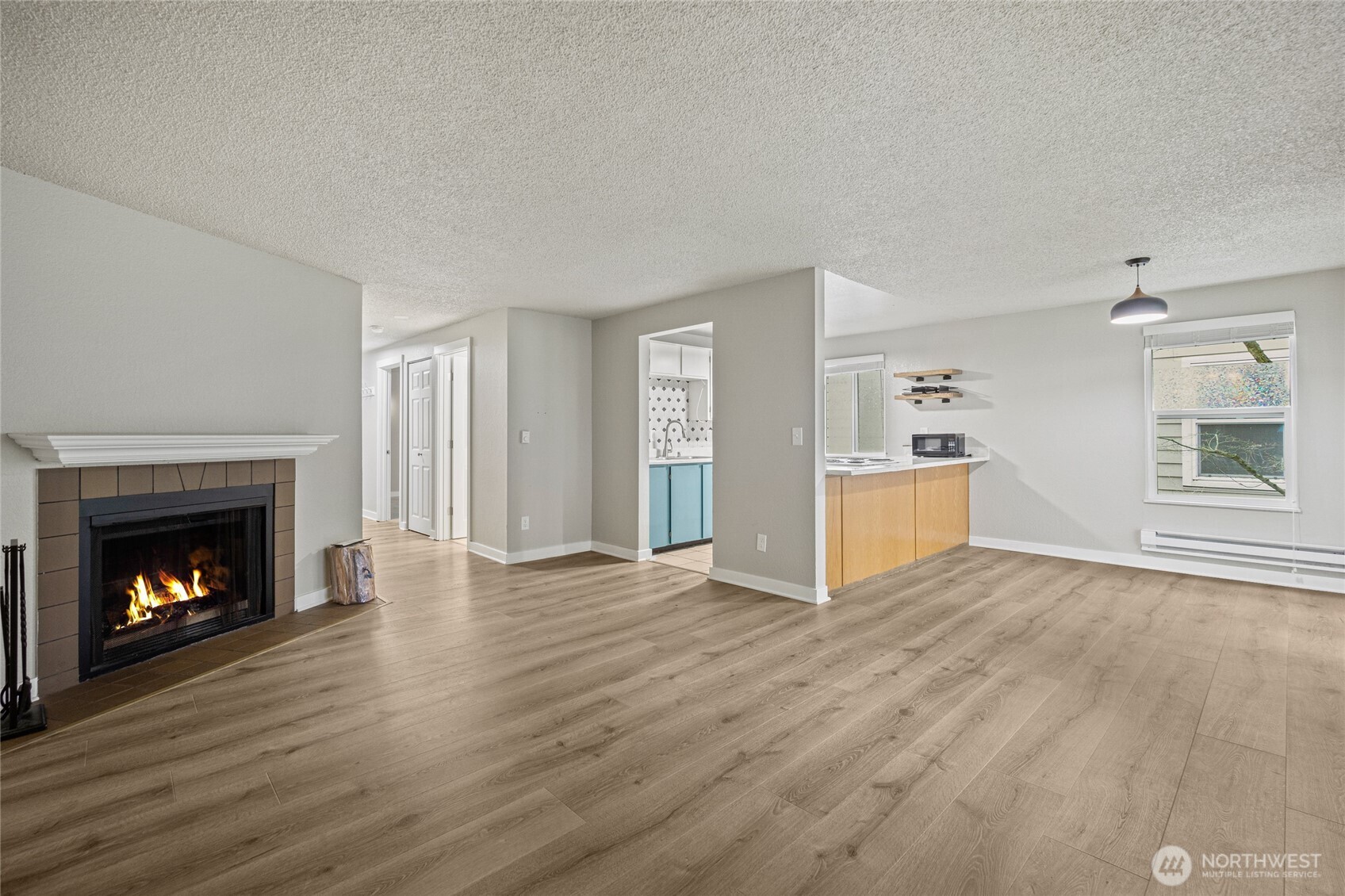 19855 25th Avenue NE Shoreline WA 98155