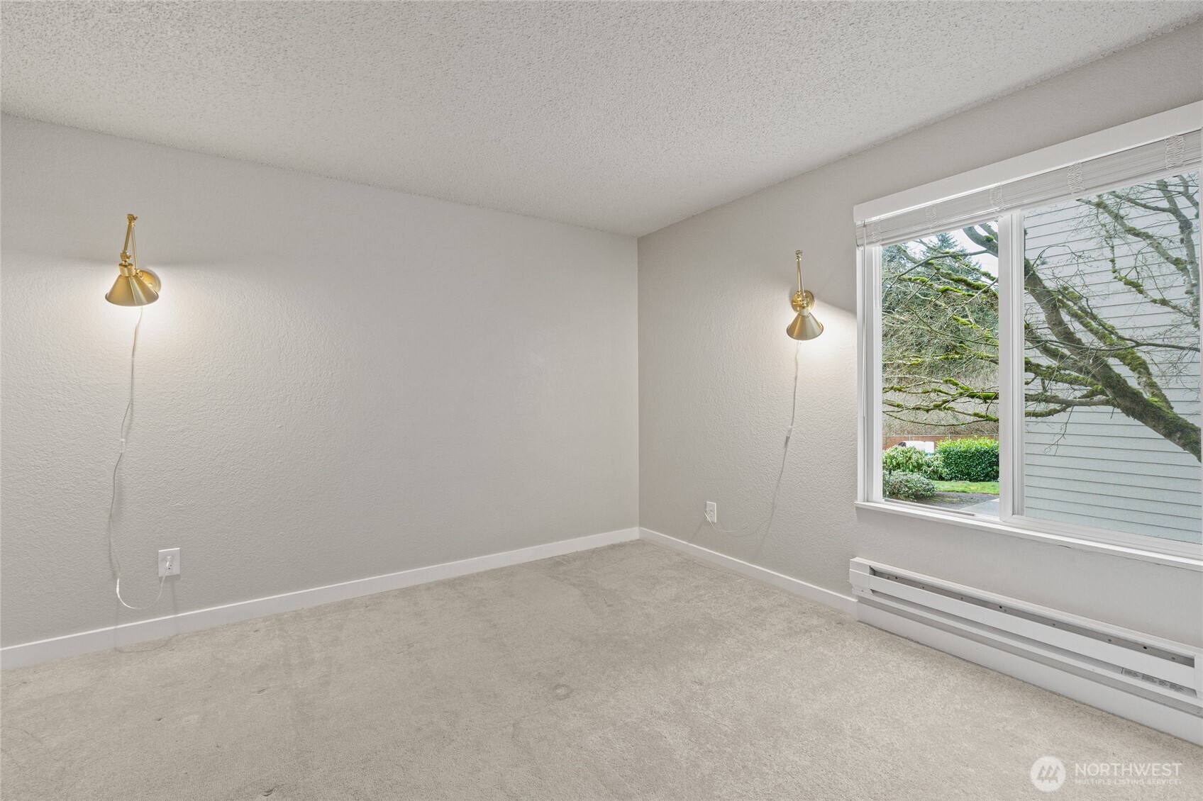 19855 25th Avenue NE Shoreline WA 98155