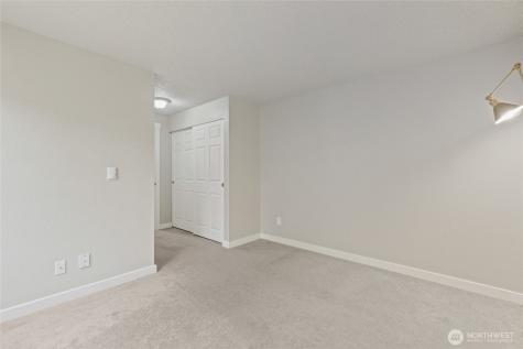 19855 25th Avenue NE Shoreline WA 98155