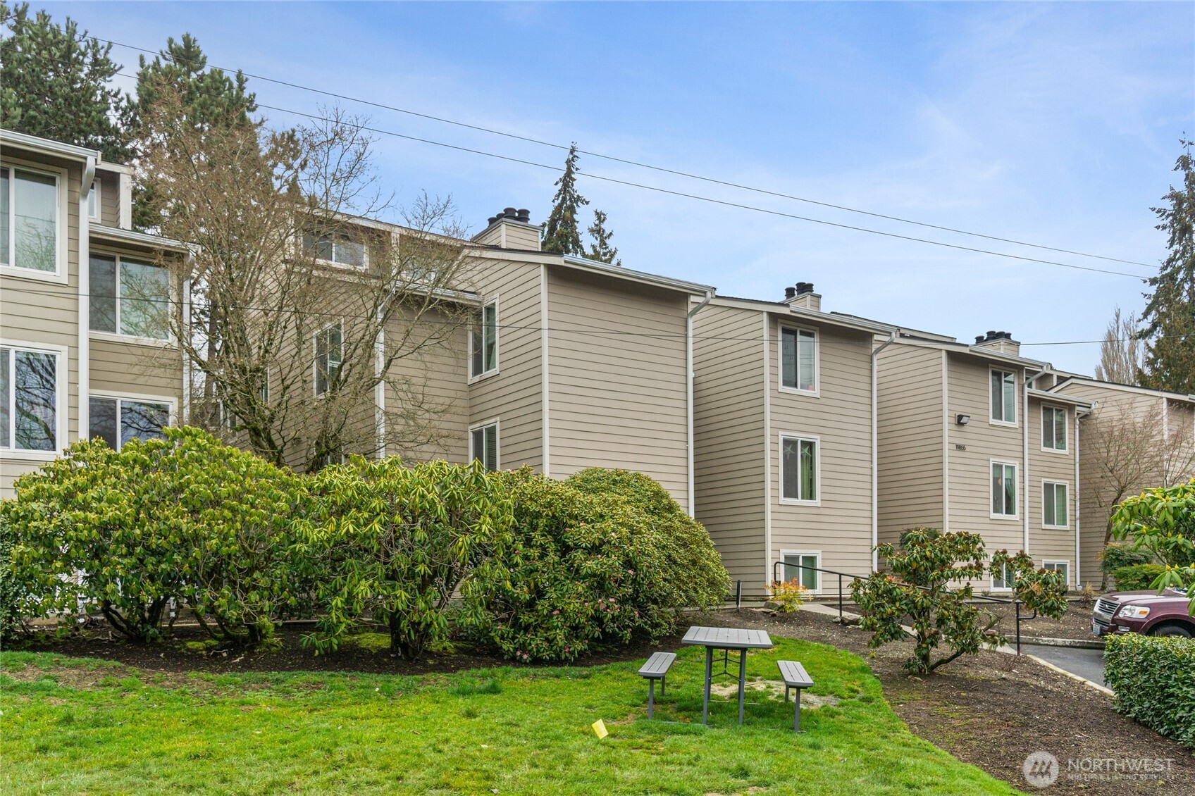 19855 25th Avenue NE Shoreline WA 98155