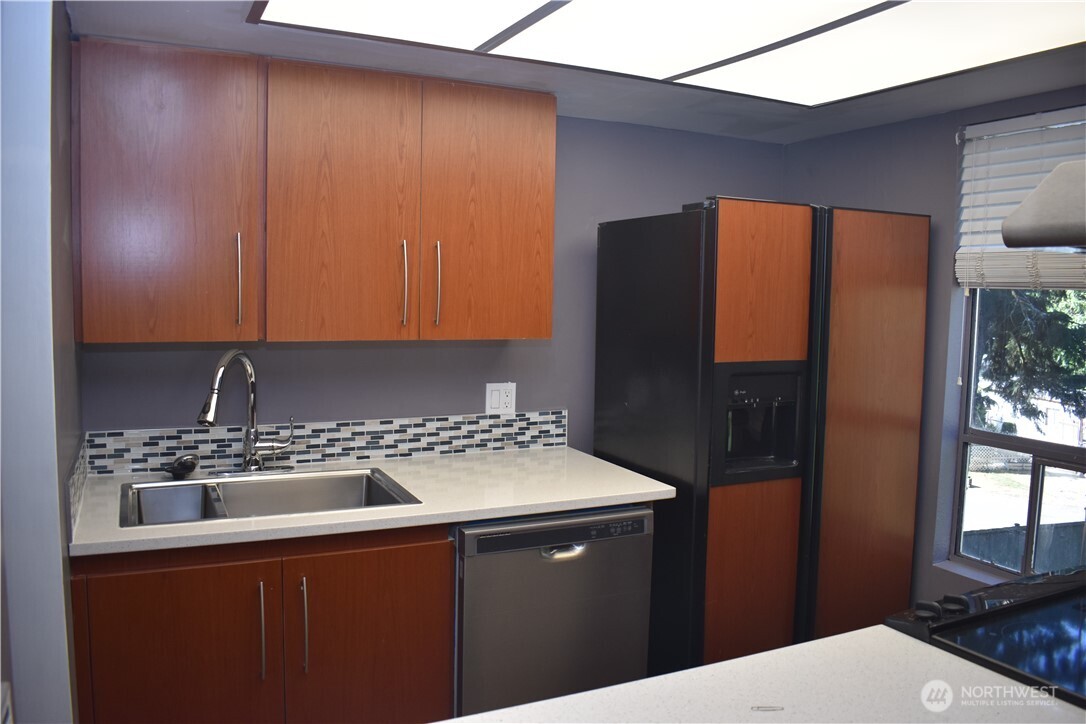 33035 18th Place S Federal Way WA 98003