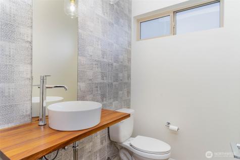 2607 NW 64th Street Seattle WA 98107