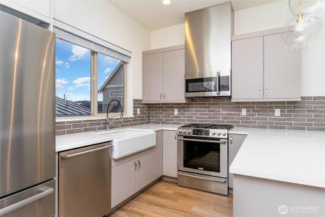 2607 NW 64th Street Seattle WA 98107